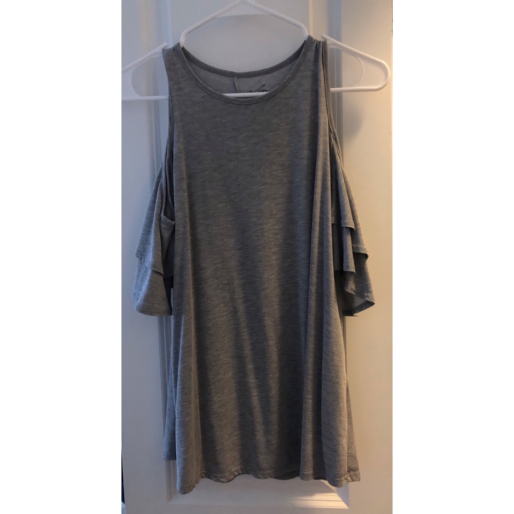 Alya Cold Shoulder Top
